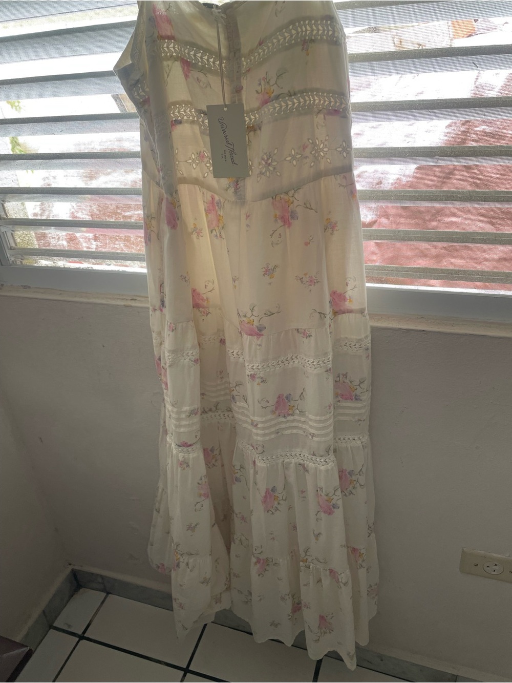 Universal Thread Cream Maxi Dress with Pink Floral Print